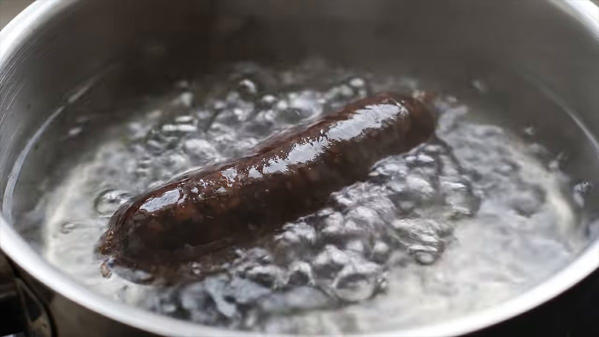 ¿Qué morcilla lleva el pote asturiano?: fotograma del vídeo de El Cuchinero