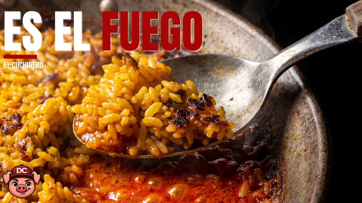 Paella valenciana en la paellera con el borde pálido: por qué mi paella queda cr